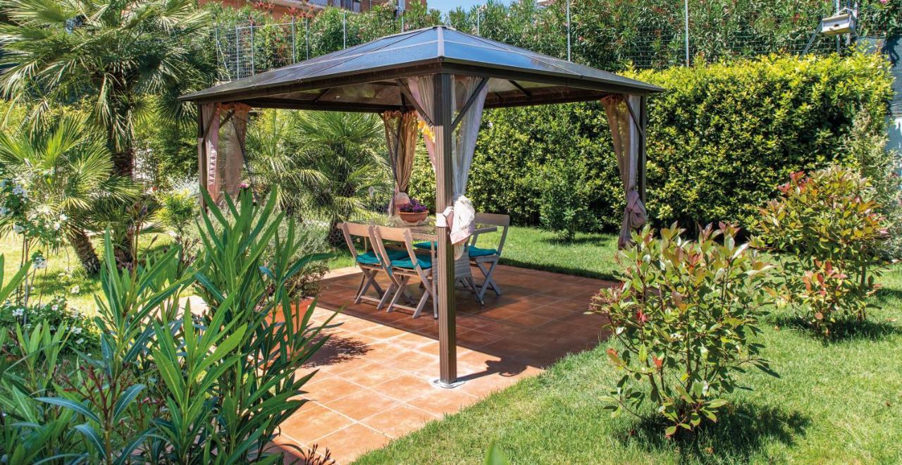 Casa "La Conchiglia" Bed and Breakfast Civitanova Marche Exteriör bild