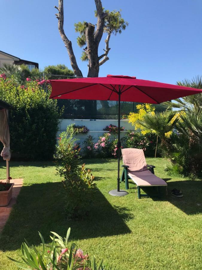 Casa "La Conchiglia" Bed and Breakfast Civitanova Marche Exteriör bild